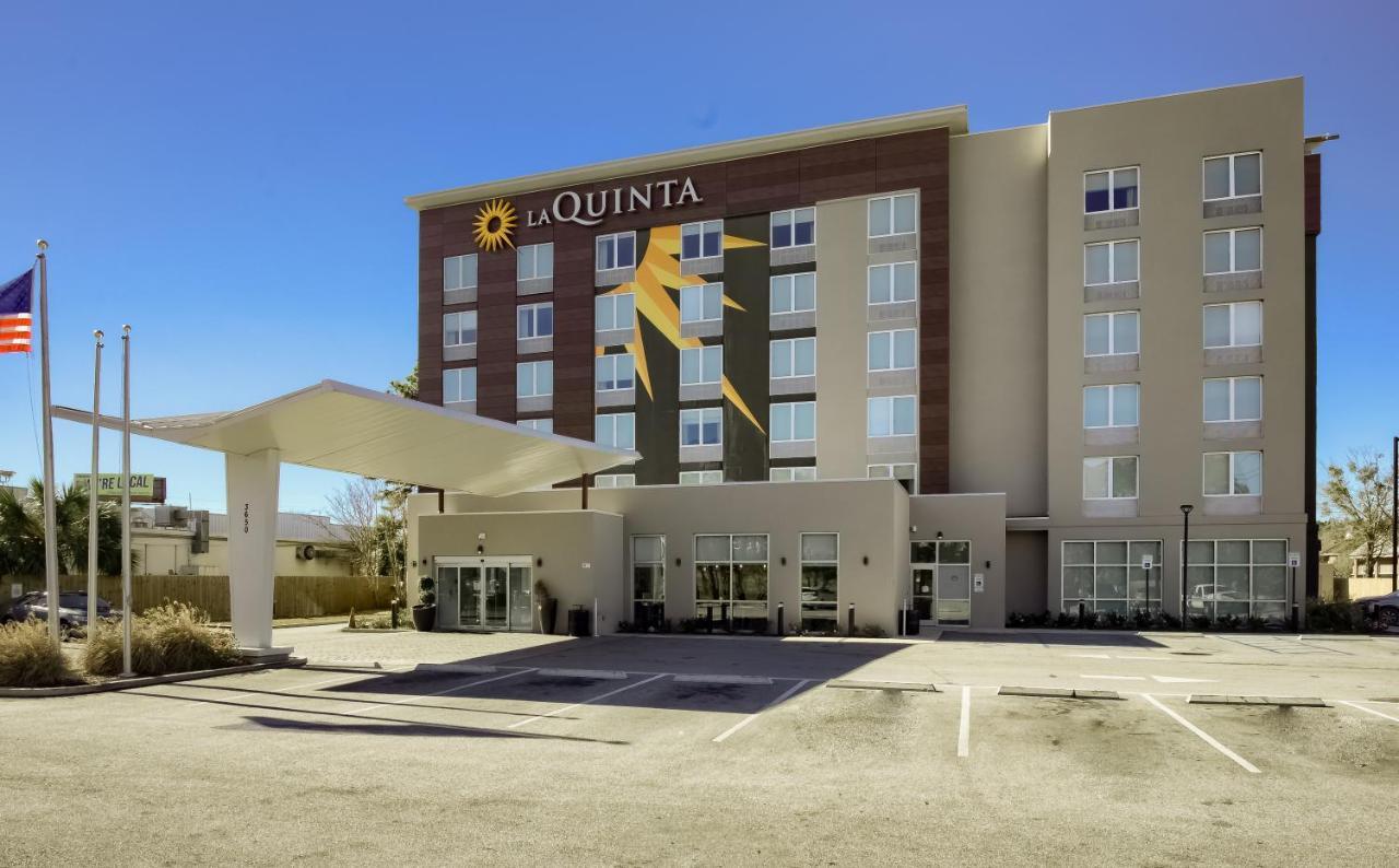 Hotel La Quinta By Wyndham Mobile Exteriér fotografie