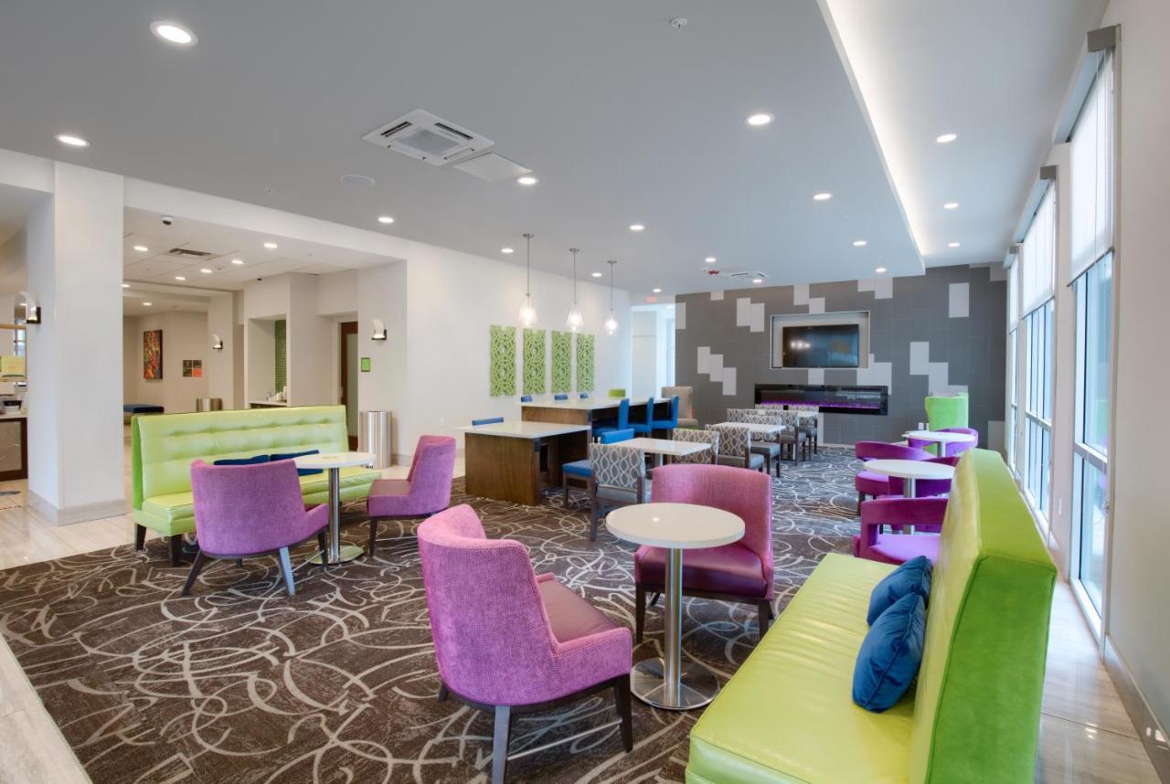 Hotel La Quinta By Wyndham Mobile Exteriér fotografie