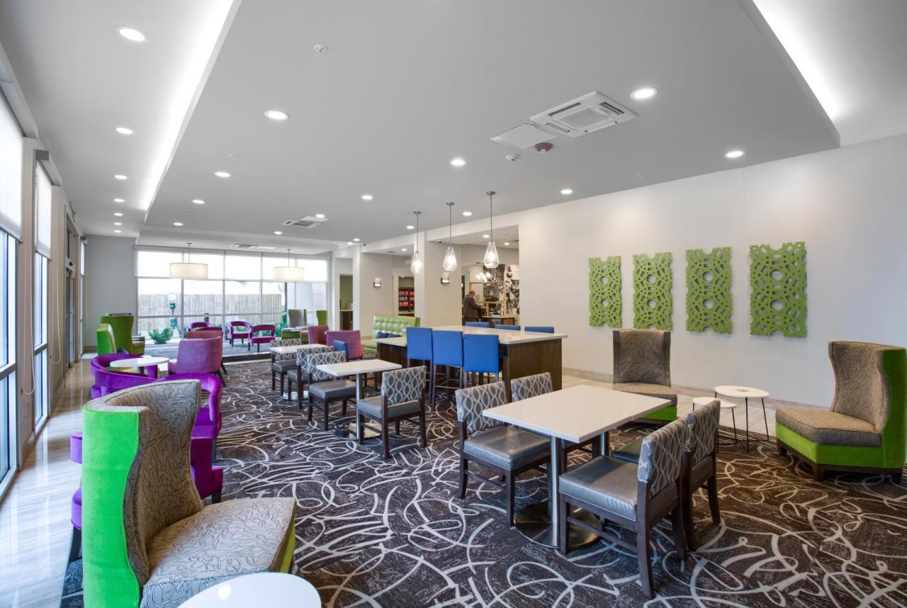 Hotel La Quinta By Wyndham Mobile Exteriér fotografie