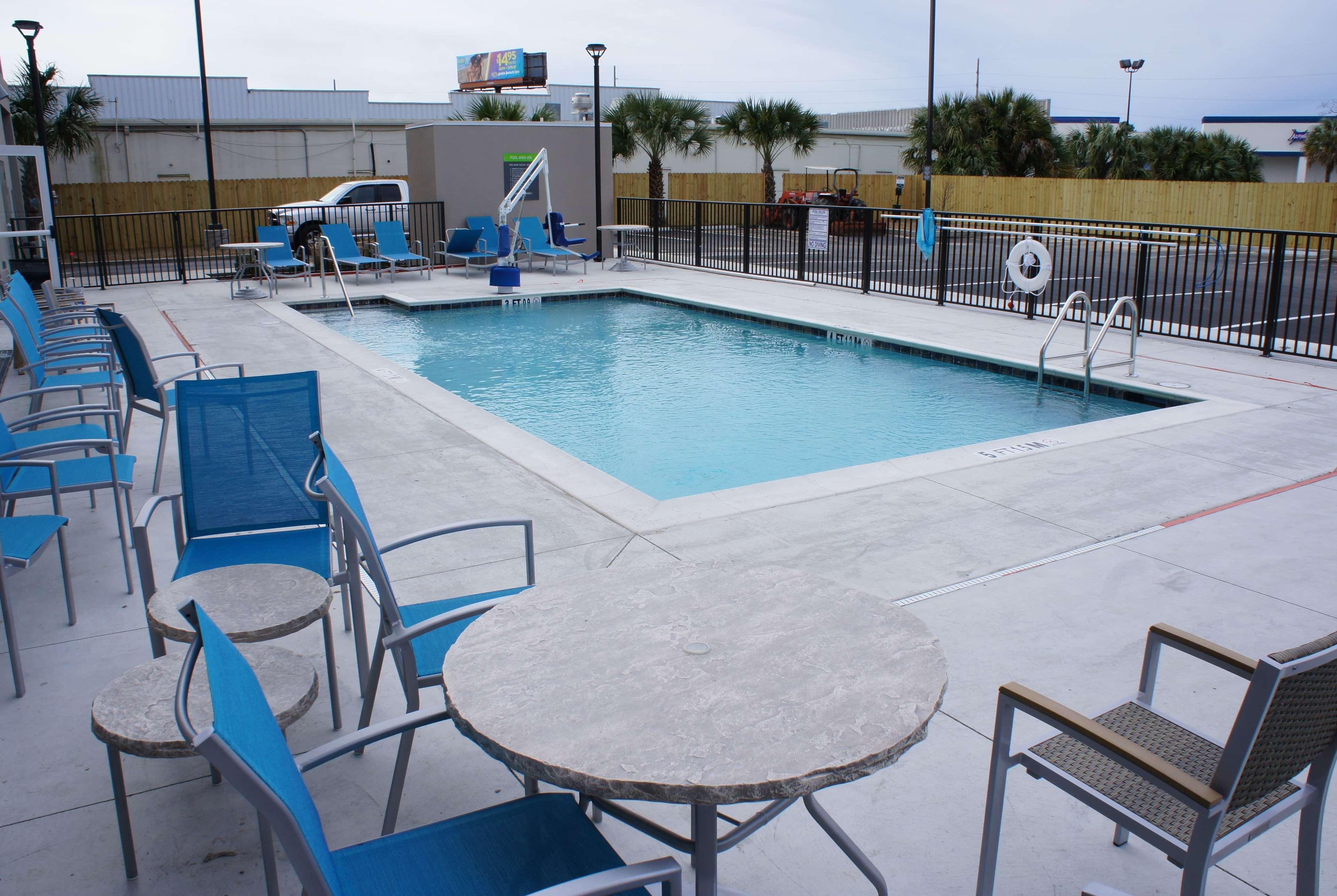 Hotel La Quinta By Wyndham Mobile Exteriér fotografie